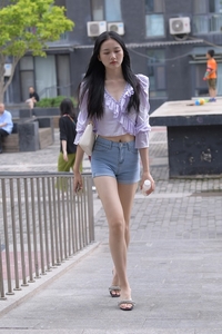 精选街拍 NO.1352 一只麋鹿摄影作品 - 蓝色牛仔热裤长腿美女[295P／294MB]