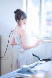 Coser@Shika小鹿鹿 VOL.065 小鹿日和 绘事空 上册[20P／116MB]