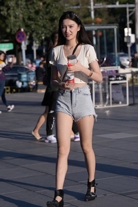 精选街拍 NO.0736 魂魂街拍作品 - 清爽洁白的美女[139P／173MB]
