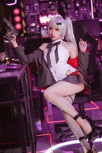 Coser@瓜希酱 VOL.072 少女前线 FN-57 Five-seveN [22P-127MB]
