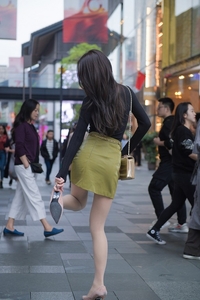 精选街拍 NO.0855 摄神街拍作品 - 偶遇美腿肉丝小姐姐[336P／436MB]