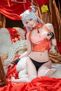 Coser@阿包也是兔娘 VOL.082 新春贺图 龙妹[44P-1V-783.2M]