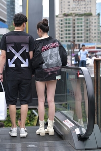 精选街拍 NO.0894 摄神街拍作品 - 超级无敌短热裤，贼性感了[82P／132MB]